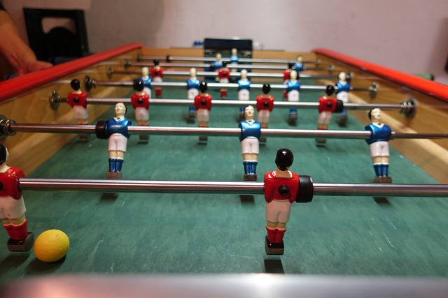 勇士大胜马刺42分！库里三节打卡，超越快船排名第六.